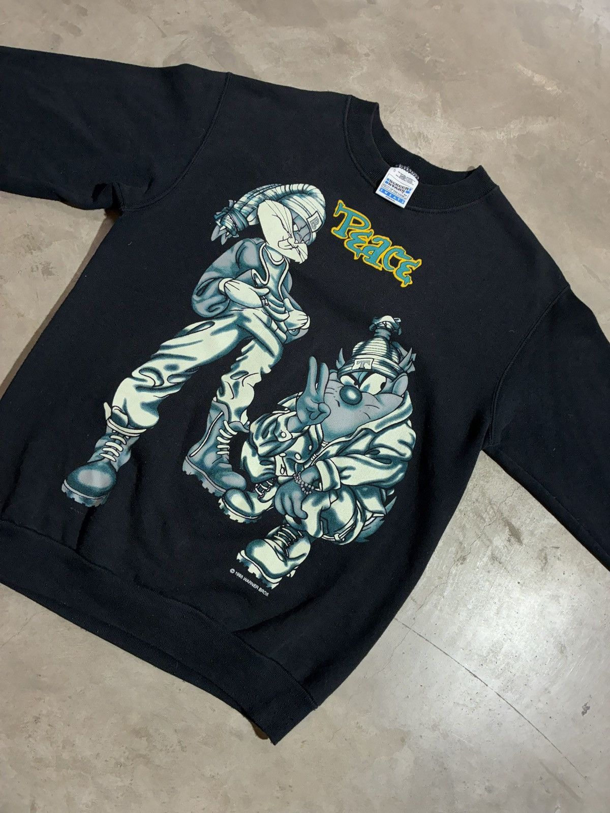 Warner Bros Vintage 1995 Warner Bros Looney Tunes Peace sweatshirt S Size US S / EU 44-46 / 1 - 8 Thumbnail