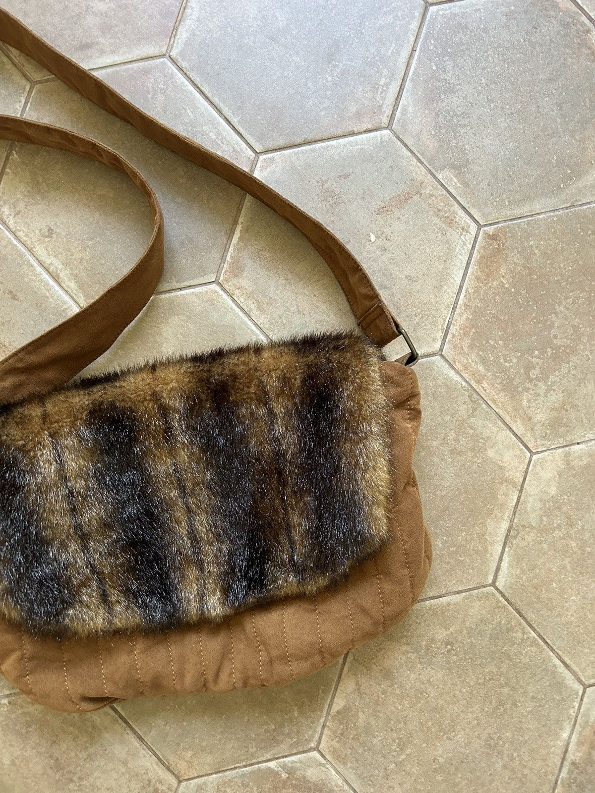 Japanese Brand VINTAGE FUR AVANT-GARDE BAG Size ONE SIZE - 4 Thumbnail