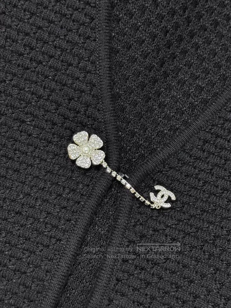 Chanel Chanel Flower brooch button cloak knitted cardigan coat Size S / US 4 / IT 40 - 4 Thumbnail
