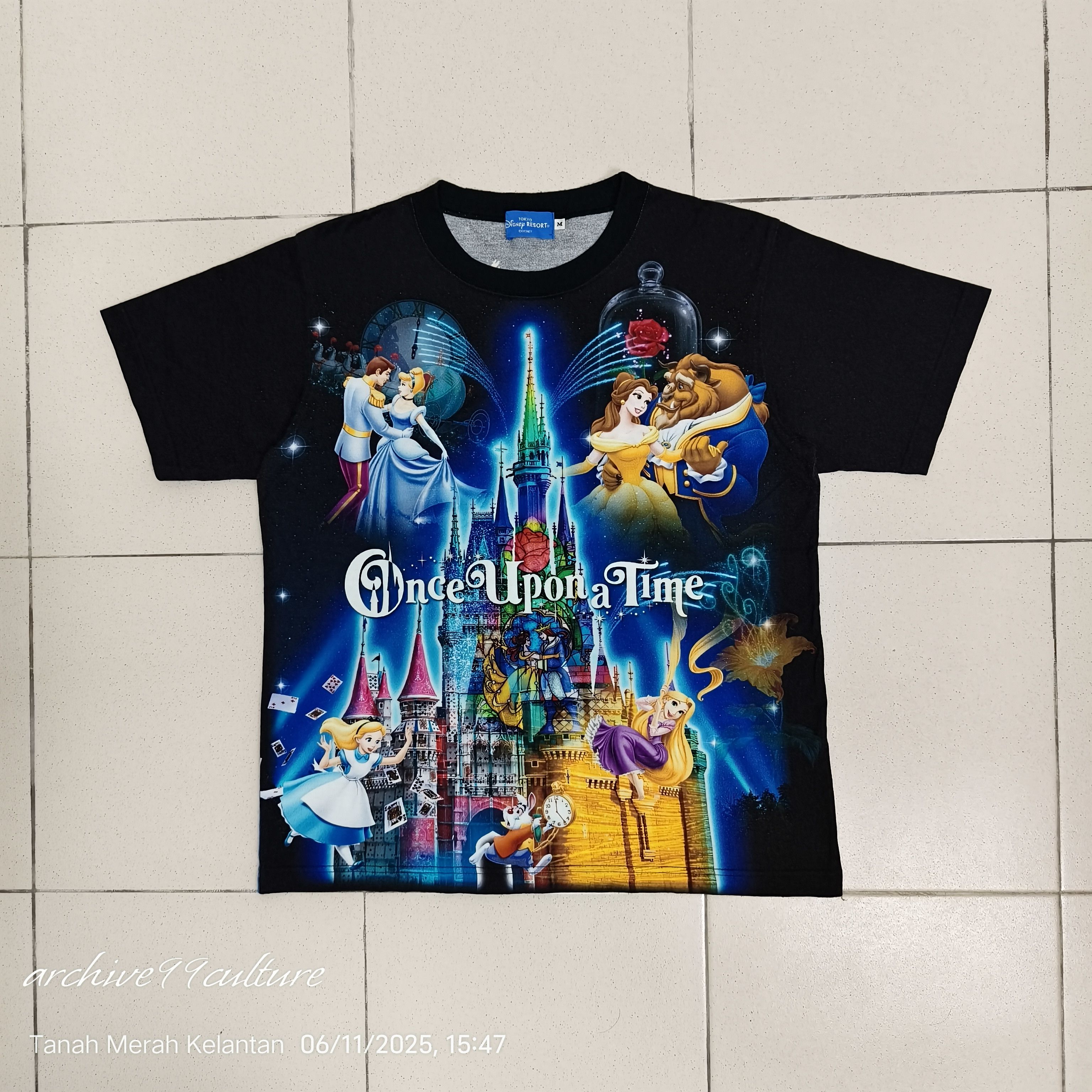 Disney Vintage 2000 Disney Once Upon a Time Over print Size US M / EU 48-50 / 2 - 1 Thumbnail