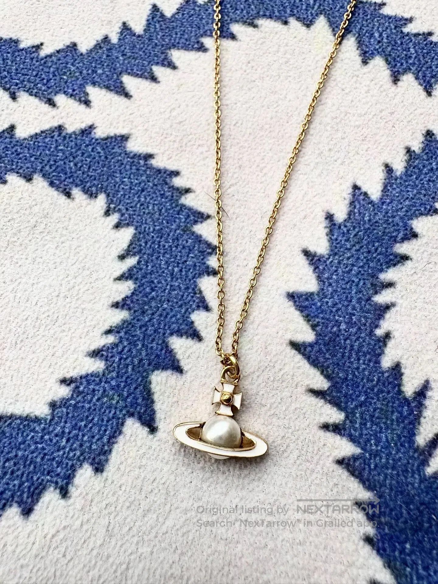 Vivienne Westwood Vivienne Westwood Saturn Pearl Necklace. Size ONE SIZE - 2 Thumbnail