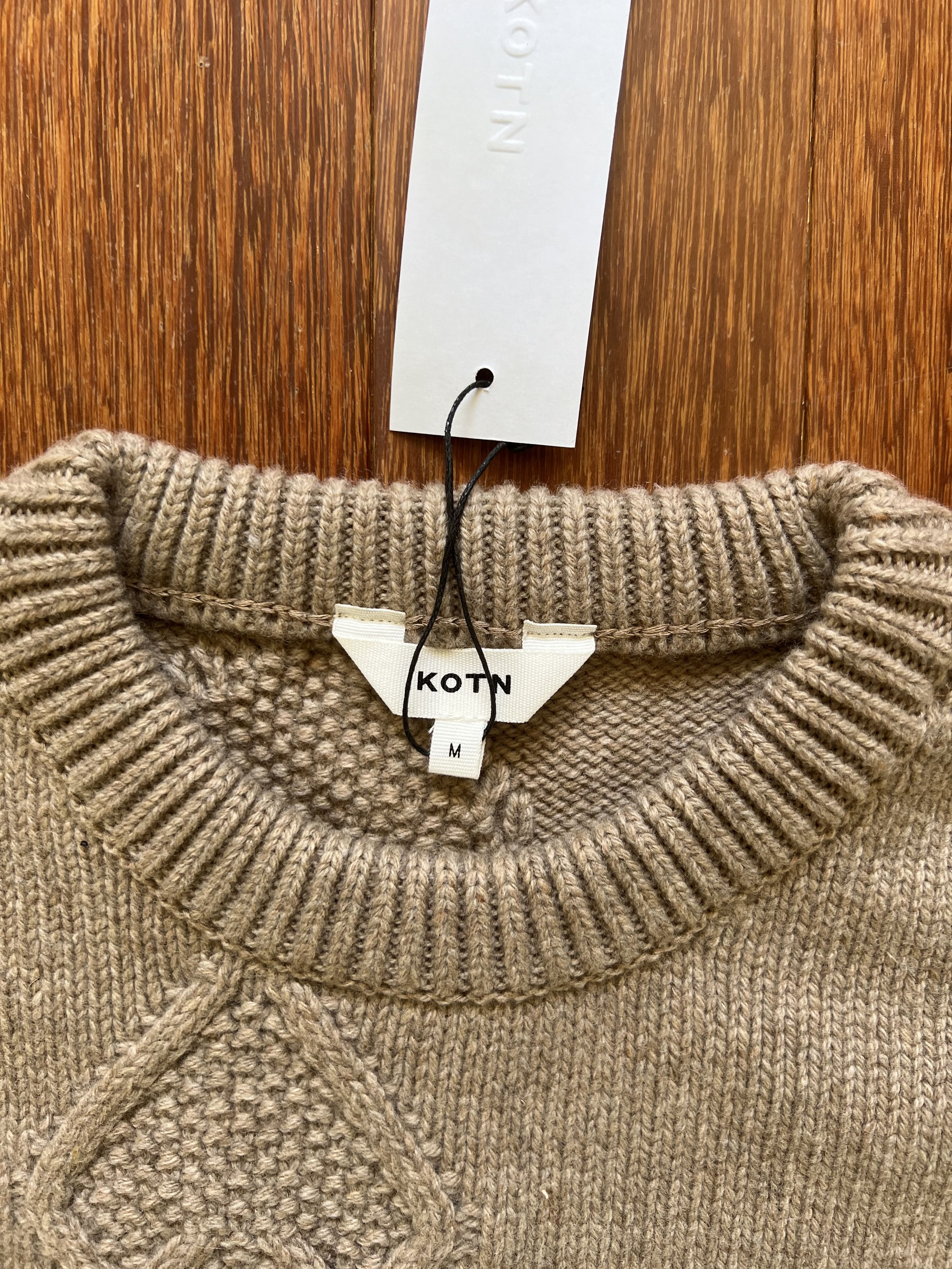 Kotn 💚 Kotn Lambswool Kilimanjaro Cable Sweater Dune Medium NEW Size US M / EU 48-50 / 2 - 9 Thumbnail