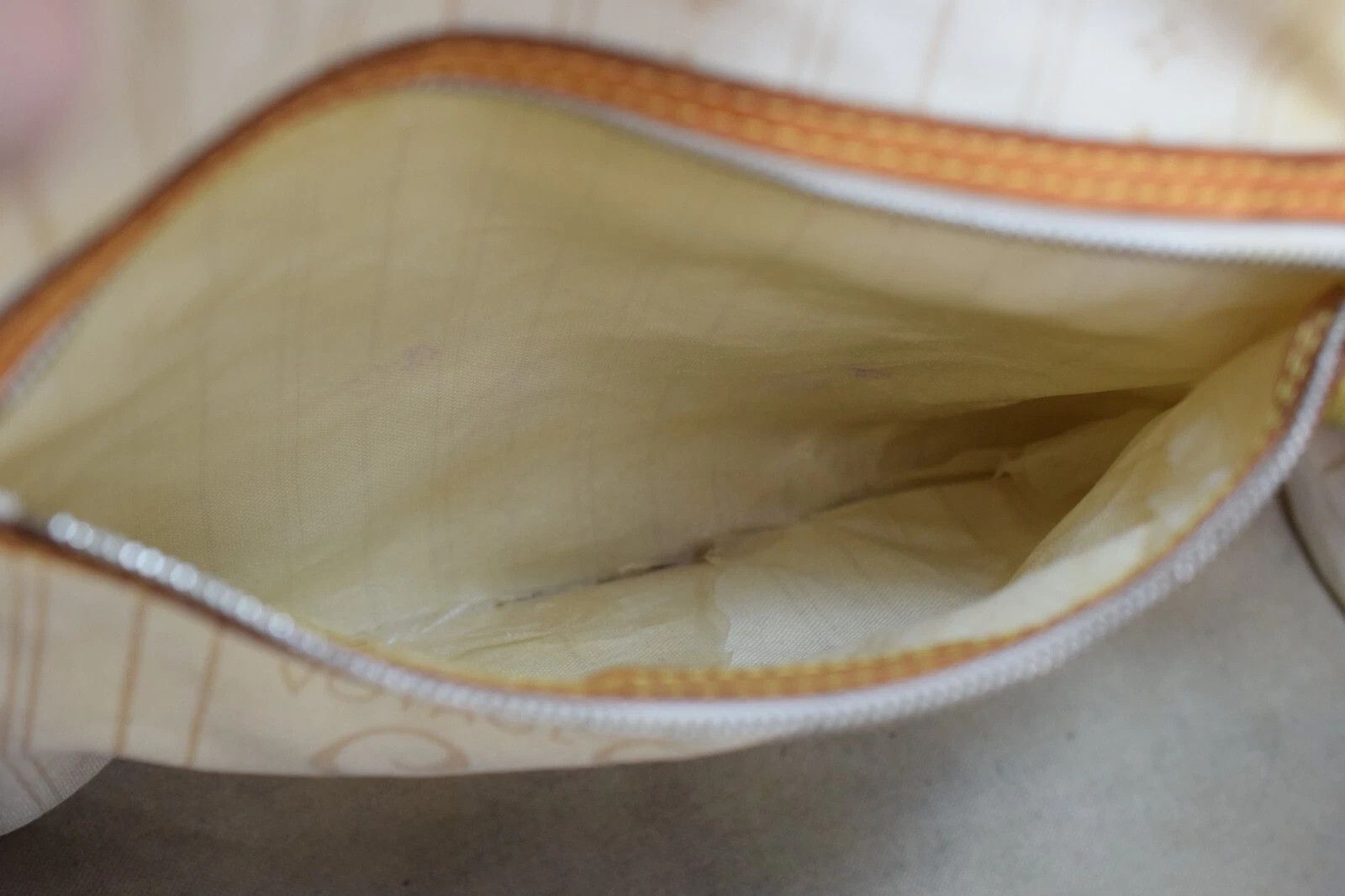 Louis Vuitton Louis Vuitton Neverfull Tote Bag Damier Azur Canvas N51107 Size ONE SIZE - 13 Thumbnail