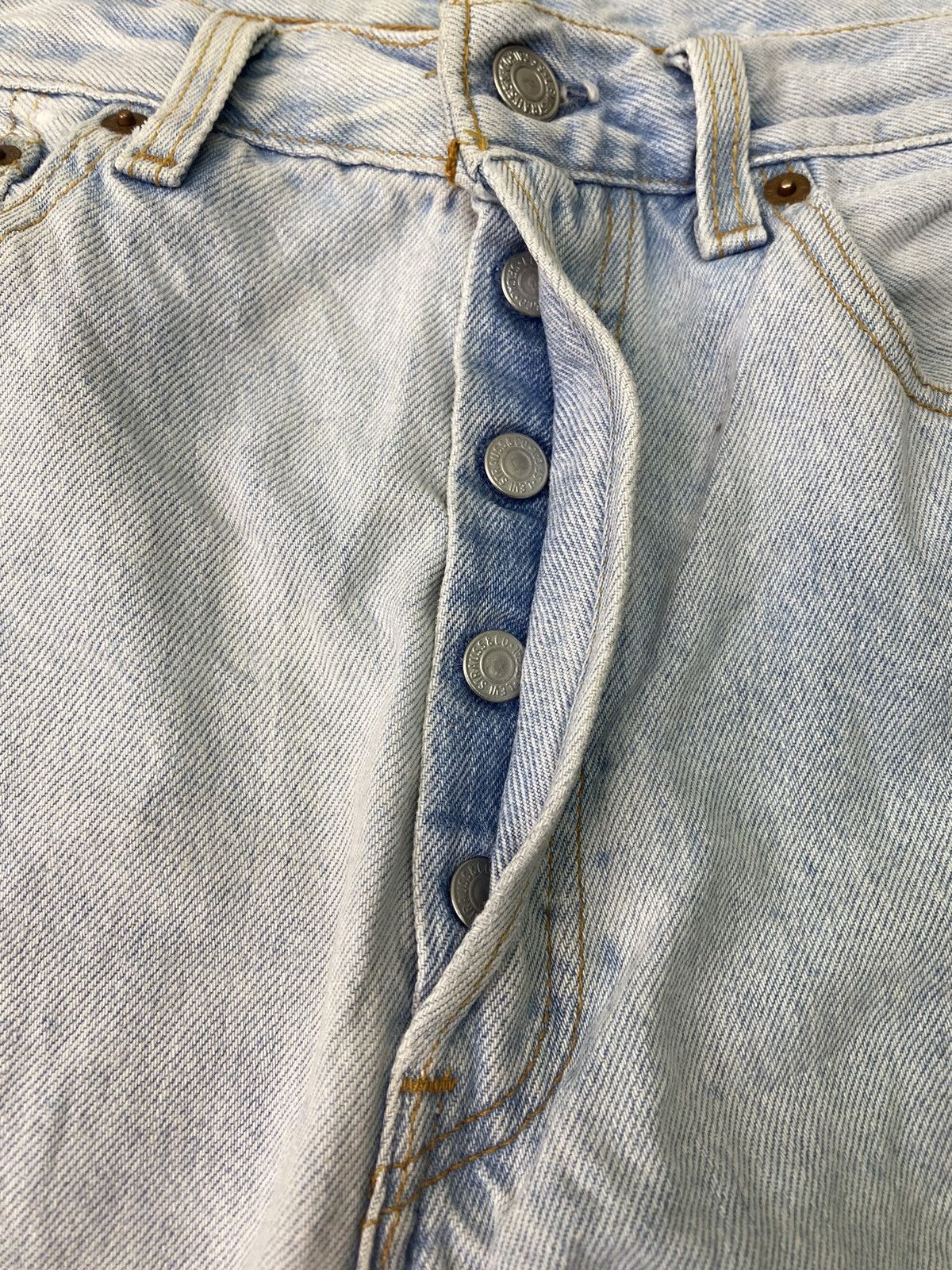 Levi's × Levi's Vintage Clothing Vintage Levi’s 501 Light Blue Washed Denim Made in USA Size US 32 / EU 48 - 5 Thumbnail