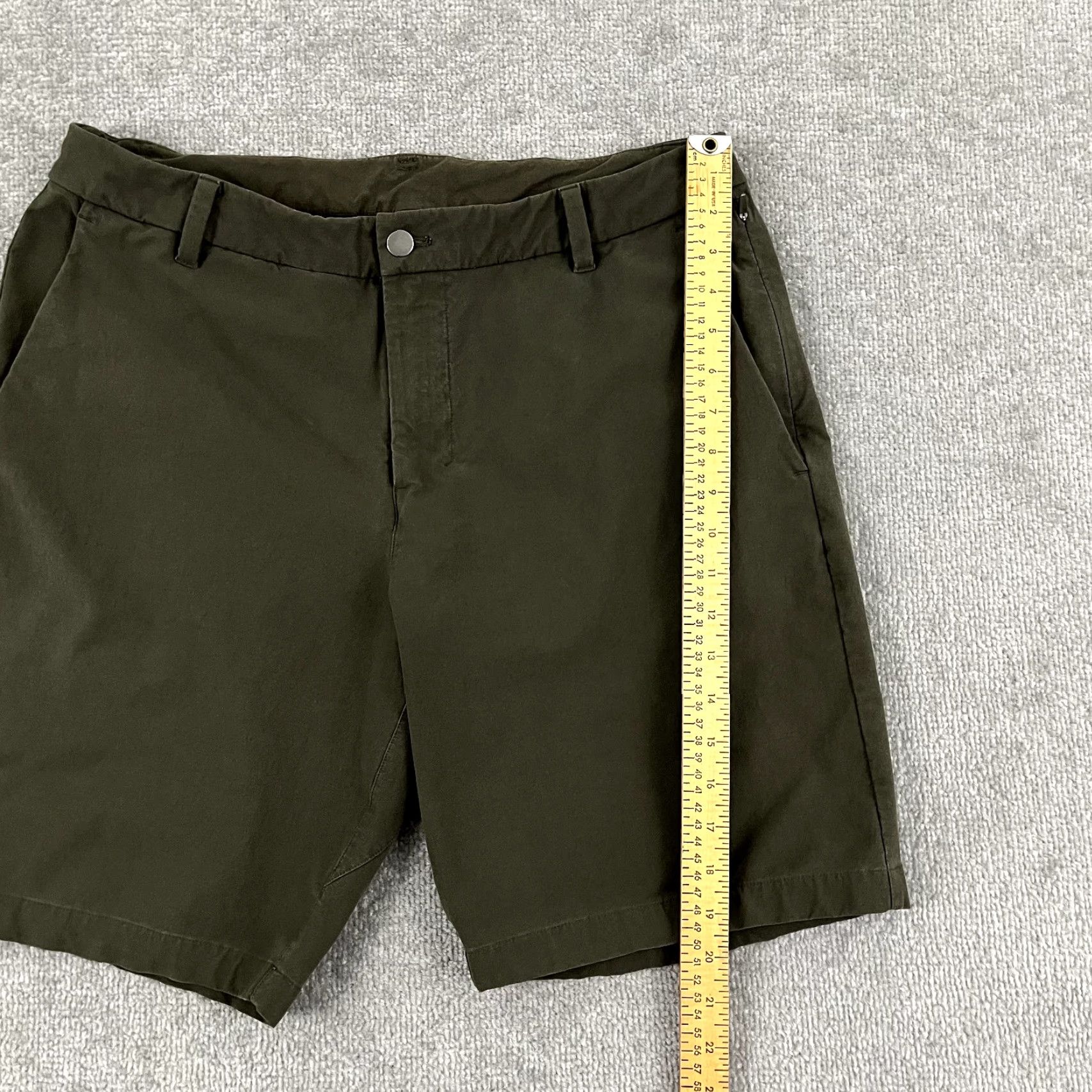 Lululemon LULULEMON Commission Shorts Mens 34 x 10" Classic Fit Green Chino Preppy Shirt? Size US 34 / EU 50 - 7 Thumbnail