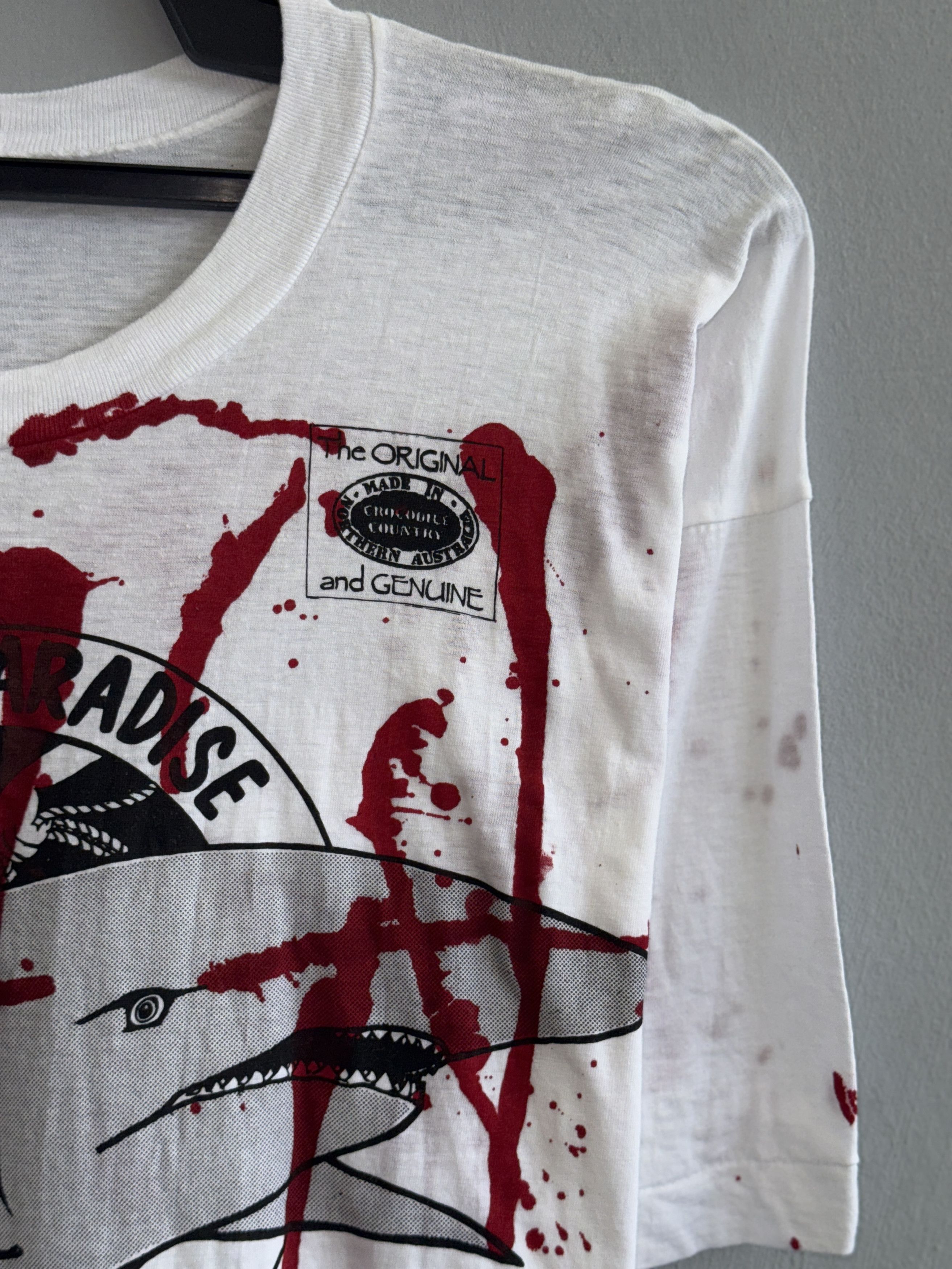 Vintage Vintage Shark Attack Catchers Club Bite T-Shirt Australia Size US L / EU 52-54 / 3 - 3 Thumbnail