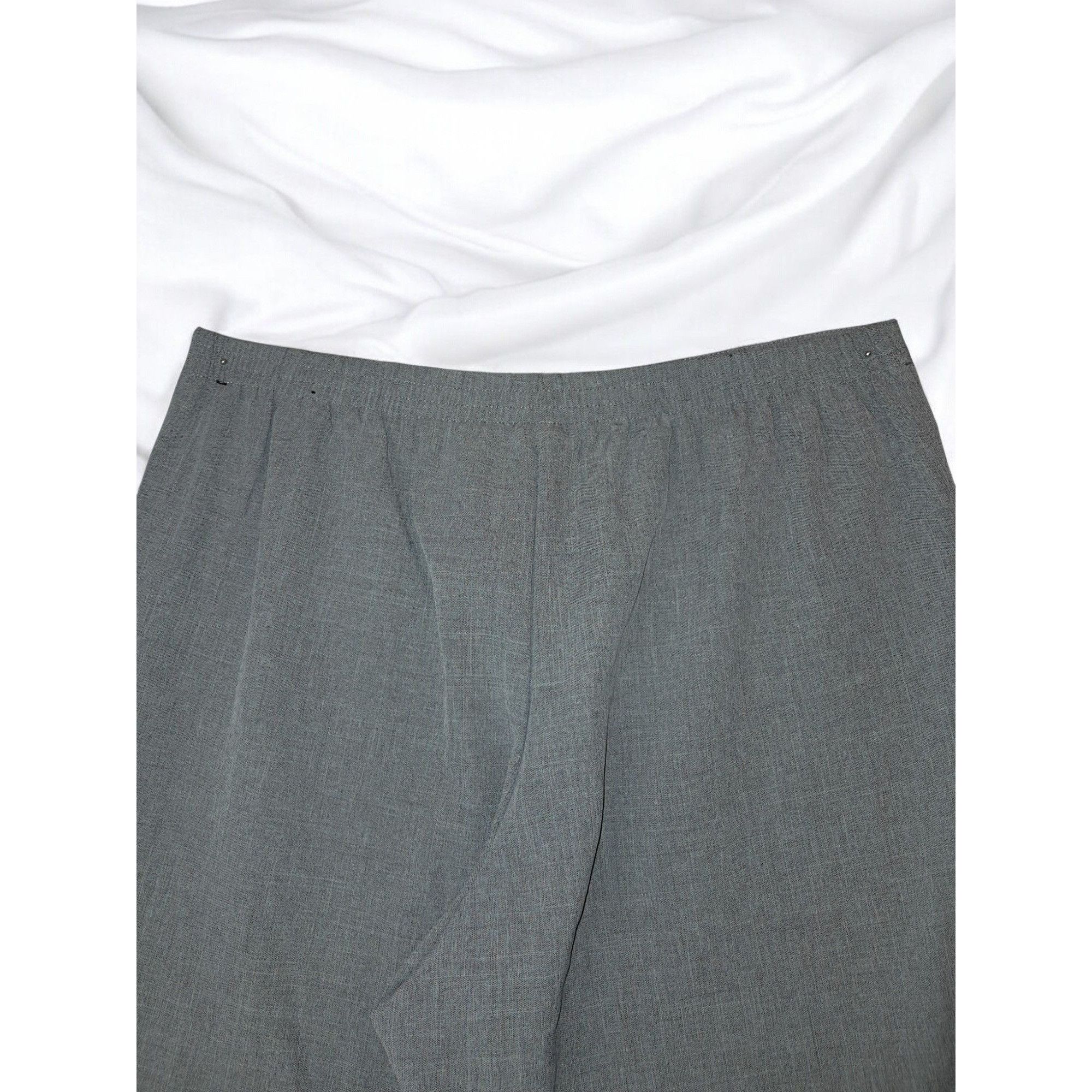 Other Alfred Dunner Women's Pull-On Pants – Size 16P – Gray Hounds Size 38" / US 16 / IT 52 - 12 Thumbnail