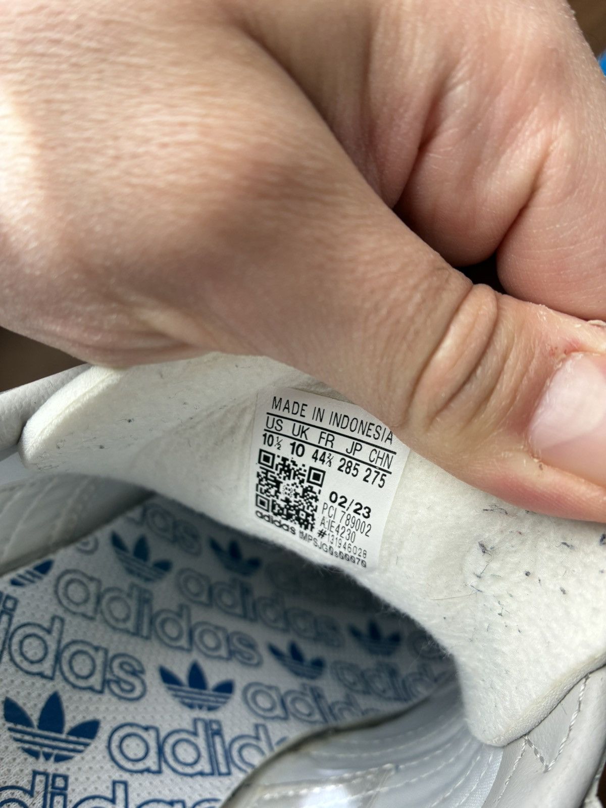 Adidas Adidas Country Silver and Blue Size US 10.5 / EU 43-44 - 4 Thumbnail