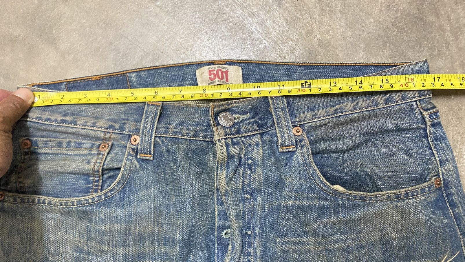 Levi's Original 501 Levi’s Straight Leg Kurt Kobain Grunge Design Size US 33 - 9 Thumbnail