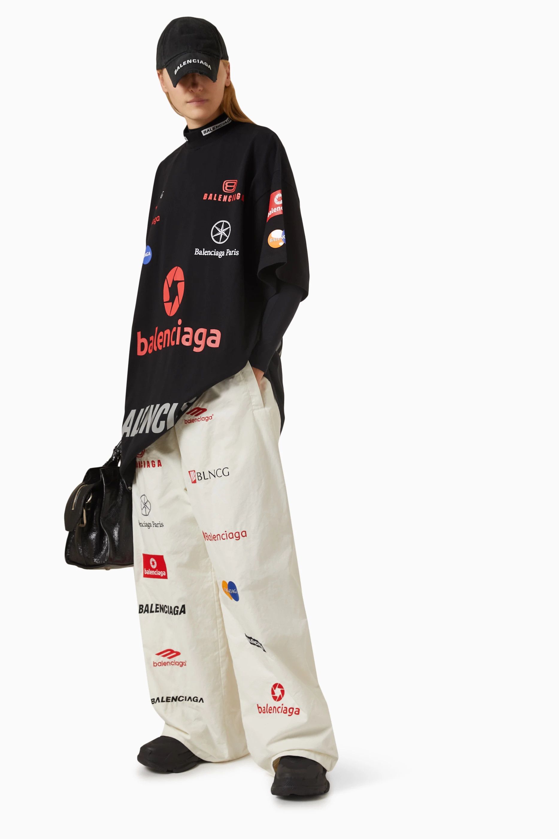 Balenciaga Black Top League Multi Logo Oversized T-Shirt Size US S / EU 44-46 / 1 - 5 Thumbnail