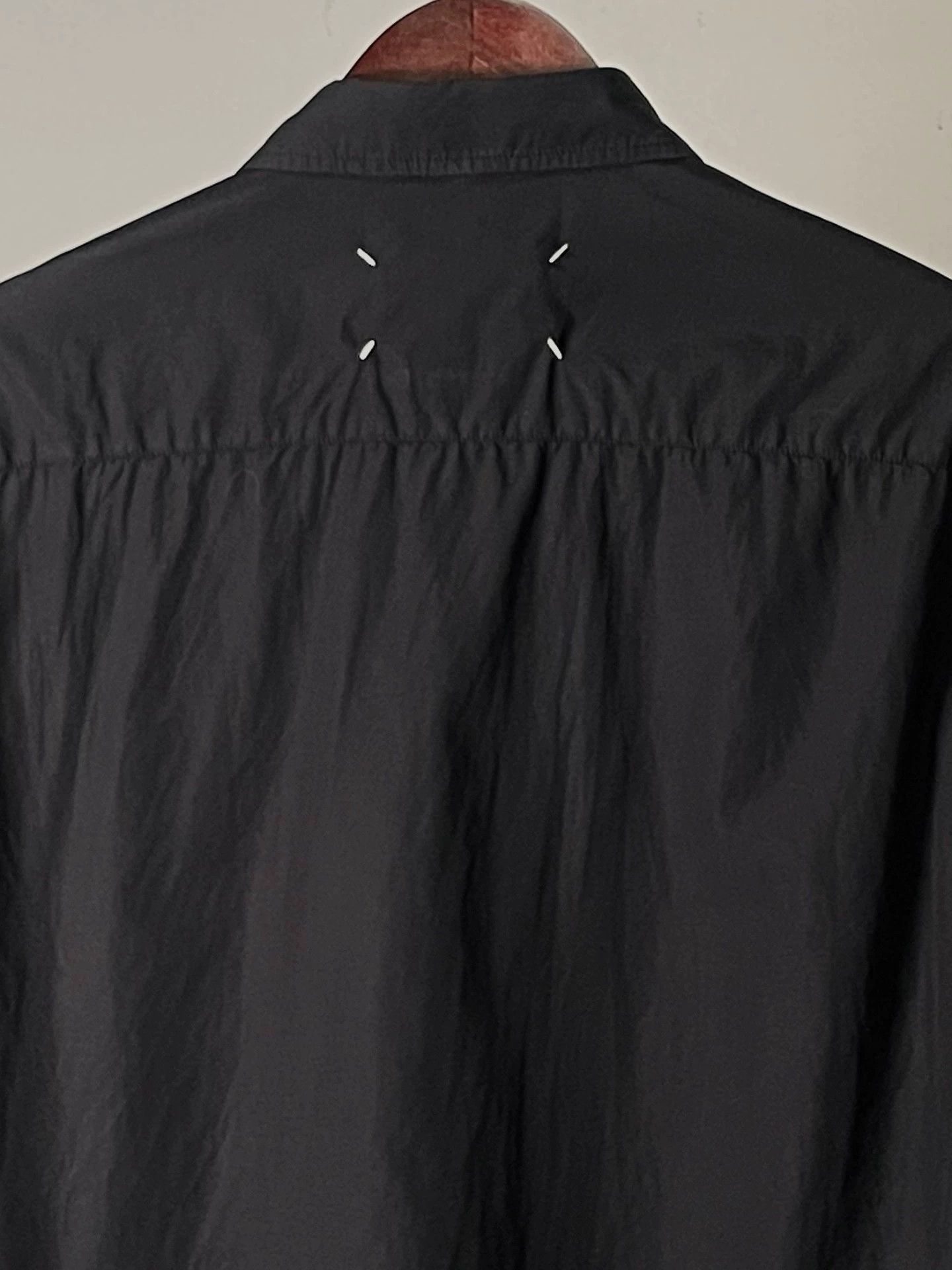 Maison Margiela Maison Margiela S/S19 Reverse Stitch Pocket Shirt Size US S / EU 44-46 / 1 - 5 Thumbnail