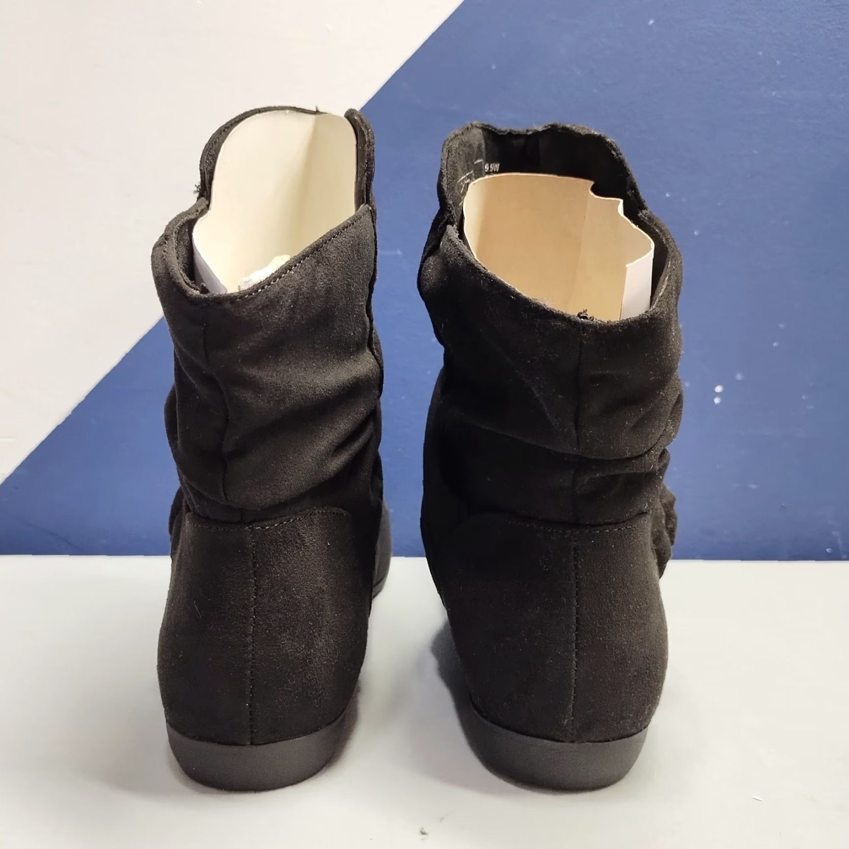 Vintage Cloudwalkers Serena Ankle Boots Womens Size 9.5W Black Classic Pull On 205086 Boots Womens Size 9.5W Black Size US 10 / IT 40 - 4 Thumbnail