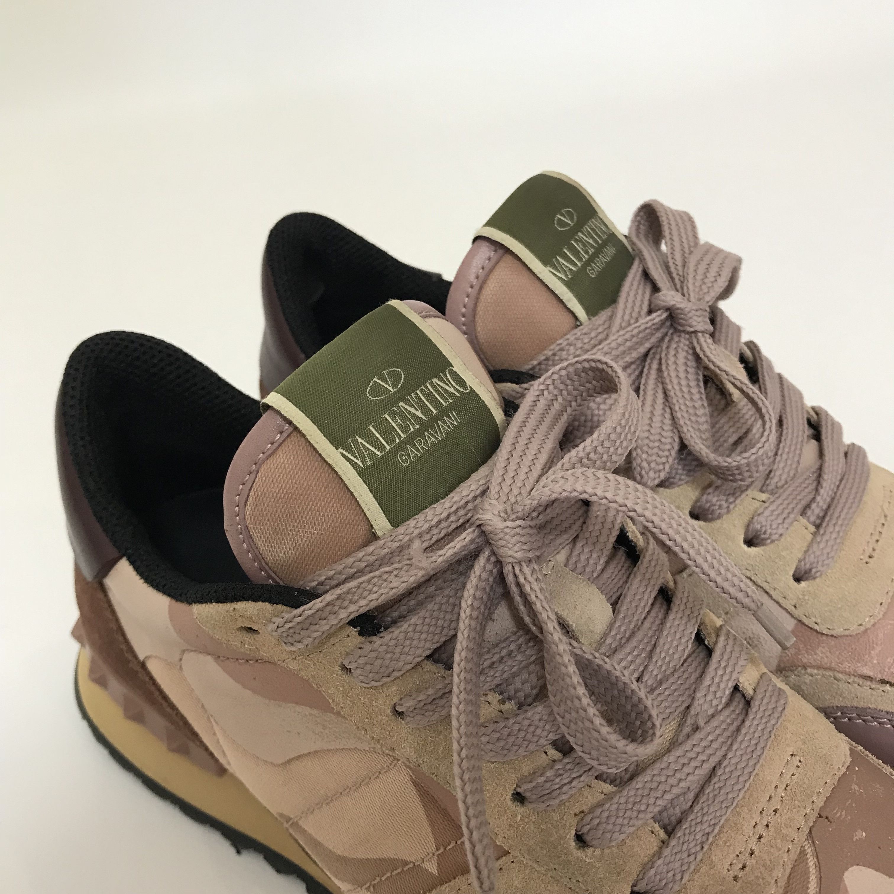 Valentino VALENTINO Garavani Rockrunner Pink Camouflage Sneakers Shoes Size US 7 / IT 37 - 14 Thumbnail