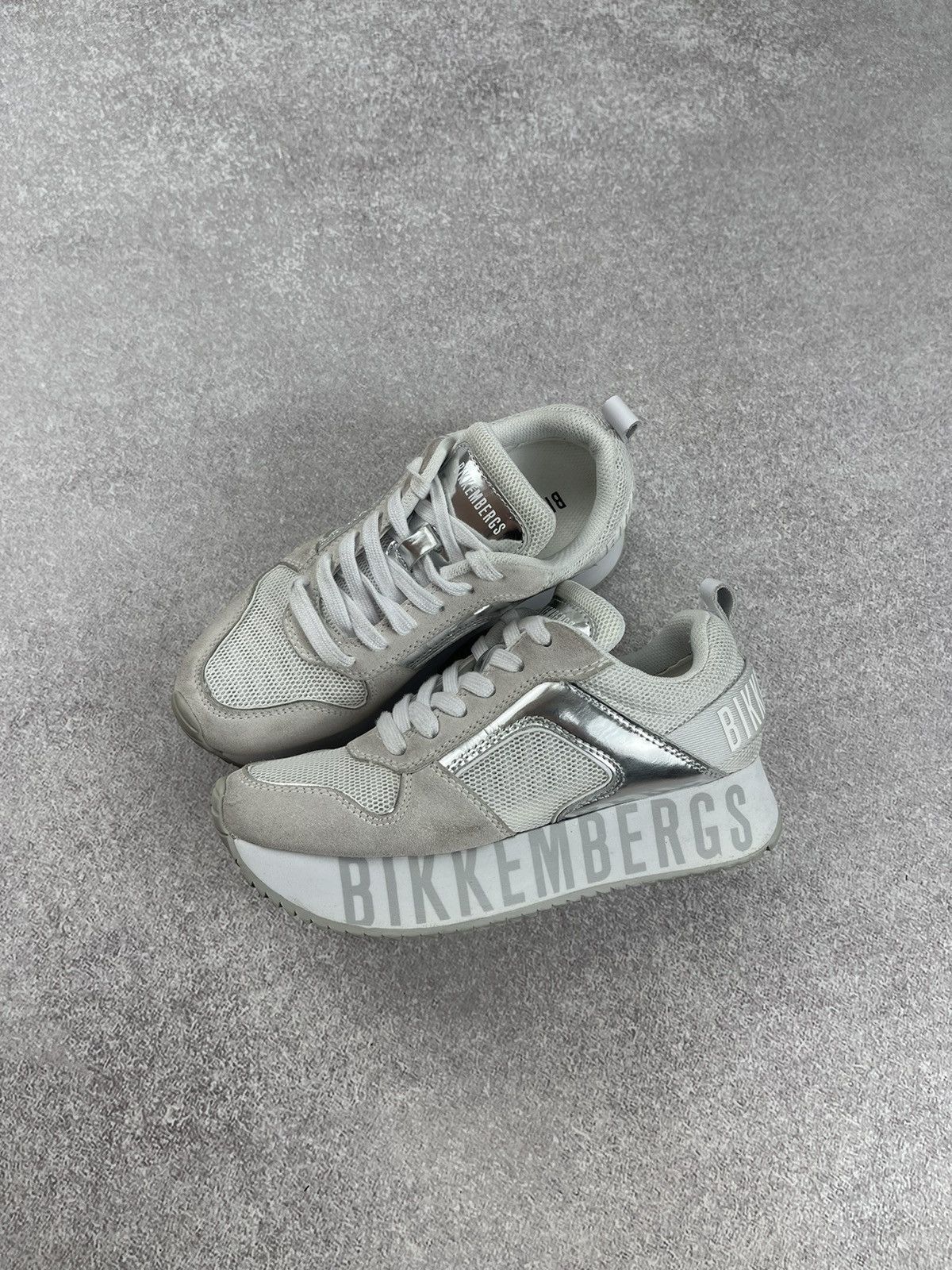 Dirk Bikkembergs Bikkembergs Lorely Low Top Sneakers White Size US 4.5 Size US 4.5 / IT 34.5 - 2 Thumbnail