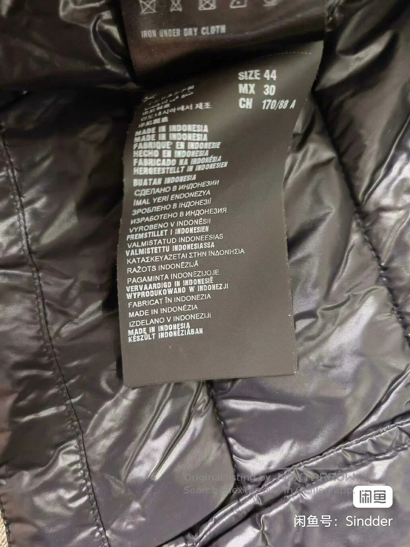 Prada Prada Women's Black Down Jacket. Size M / US 6-8 / IT 42-44 - 4 Thumbnail
