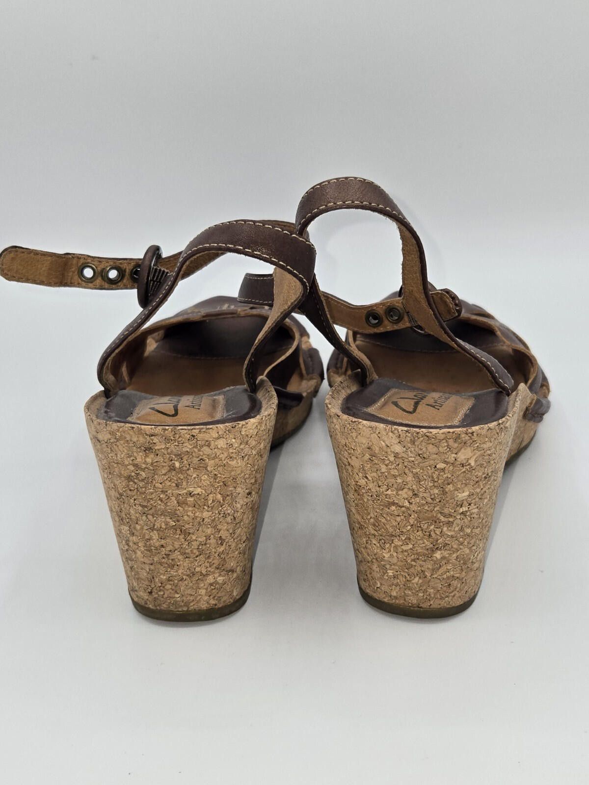 Clarks Clarks Artisan Alameda Womens Bronze Leather Wedge Sandal 8 Size US 8 / IT 38 - 4 Thumbnail