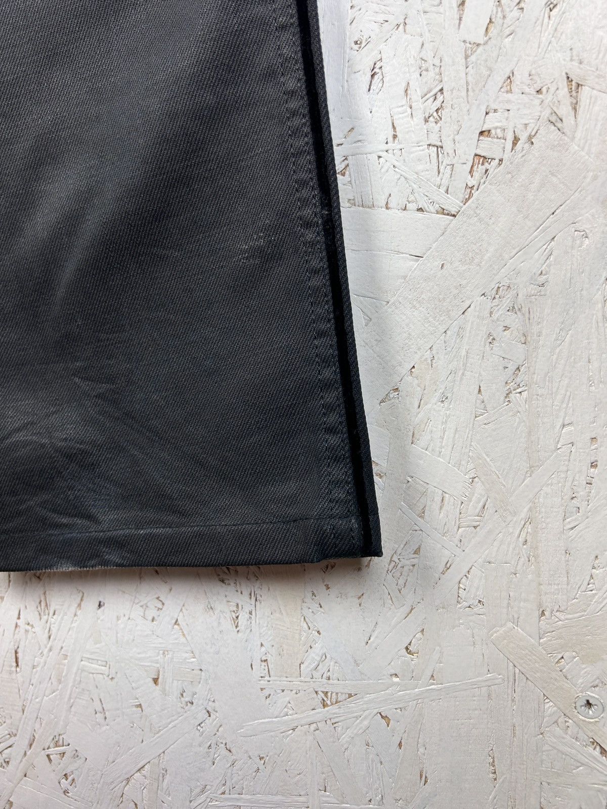 Gucci 00s Vintage Gucci Waxed Cotton Denim Jeans Size 38 Size 26" / US 2 / IT 38 - 11 Thumbnail