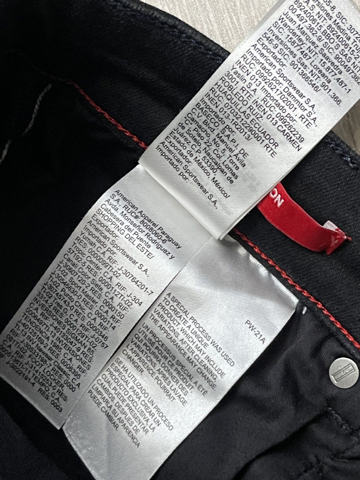 Tommy Hilfiger Tommy Jeans Scanton Slim Black Denim - W30 L32 Size US 30 / EU 46 - 15 Thumbnail
