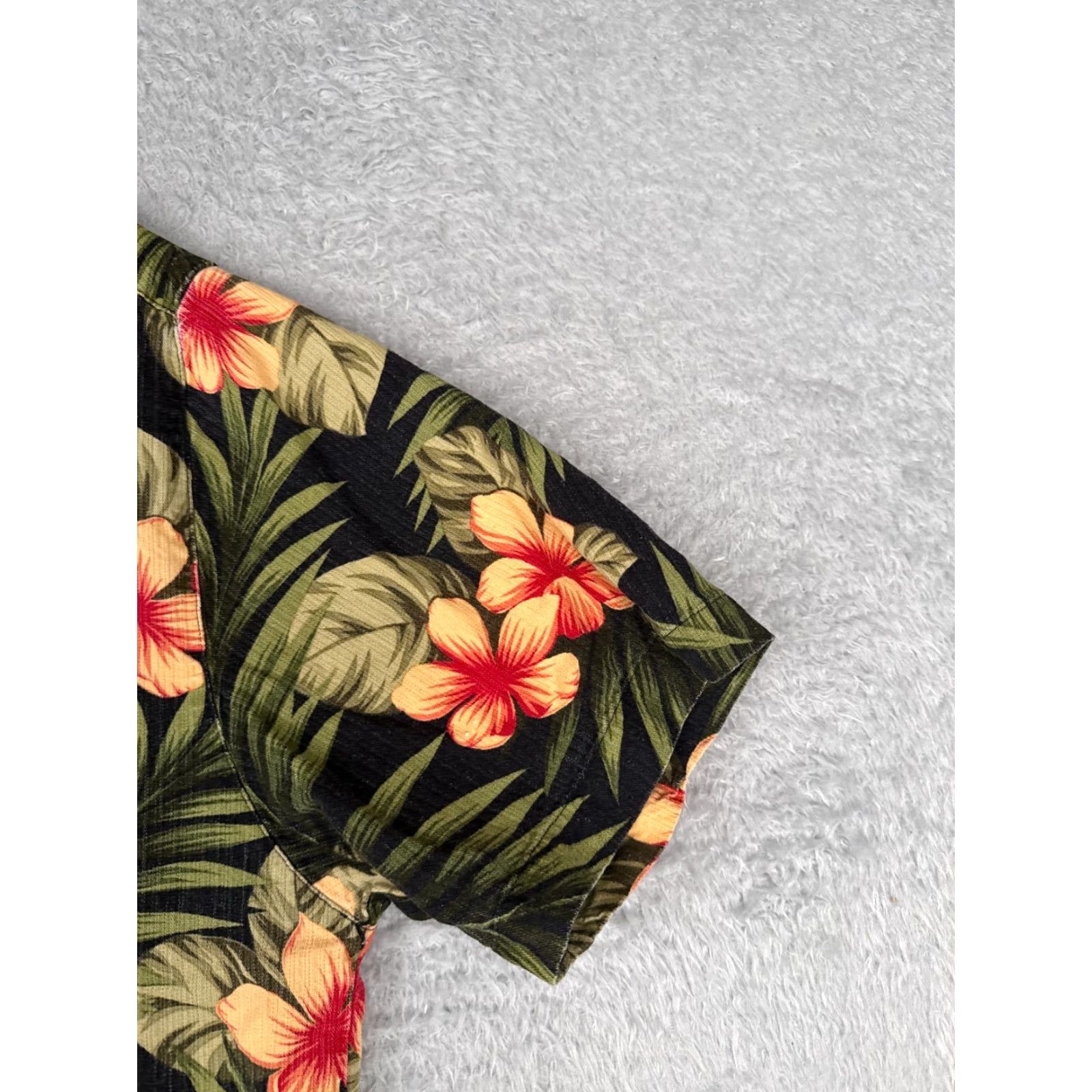 Vintage VINTAGE Caribbean Shirt Mens Large Black Palm Leaf Print Button Up Hawaiian 100% Rayon Size US L / EU 52-54 / 3 - 4 Thumbnail