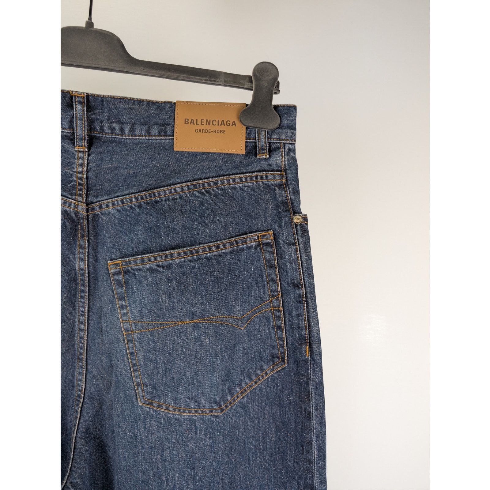 Balenciaga o1rshd1 Silk Blue Japanese Denim Baggy Pants in Dark Indigo Size US 30 / EU 46 - 11 Thumbnail