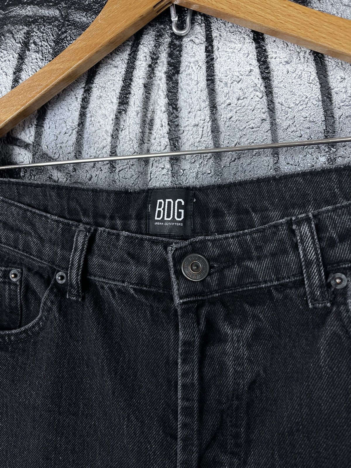 Vintage BDG Urban Outfitters Dark Denim Shorts Men’s Size 33 Size US 33 - 6 Thumbnail