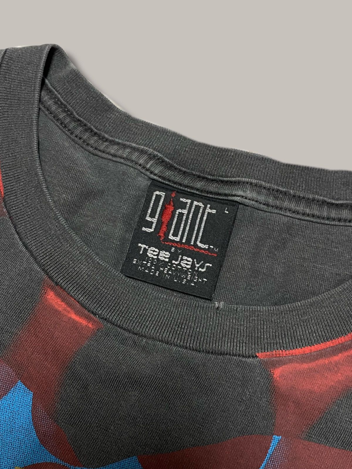 Nirvana Vintage Nirvana "Heart Shaped Box" T-Shirt Size US L / EU 52-54 / 3 - 6 Thumbnail
