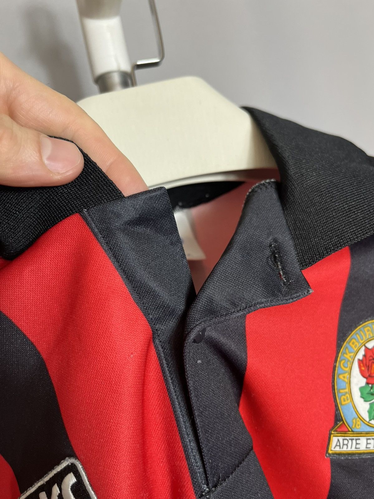 Asics 1992 - 1994 Blackburn Rovers away graeme le-saux jersey Size US S / EU 44-46 / 1 - 5 Thumbnail