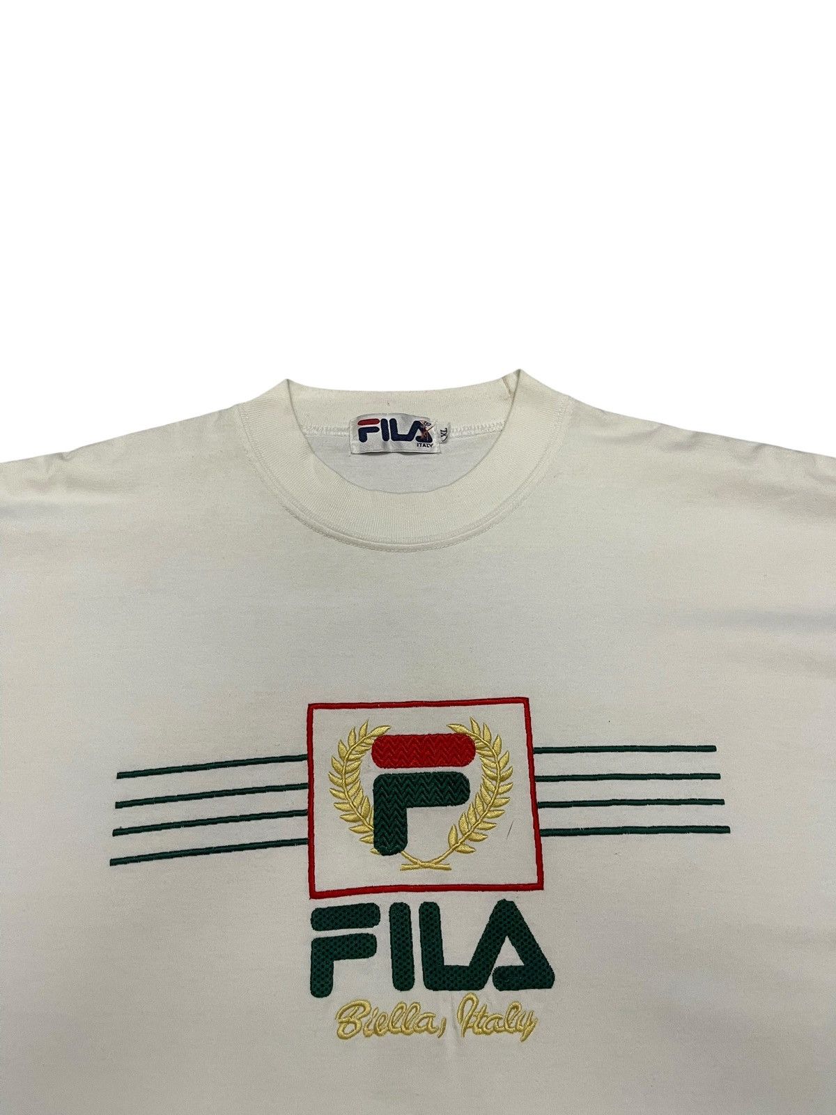 Fila Vintage FILA Italia Embroidered Centre Logo Tee Size US L / EU 52-54 / 3 - 3 Thumbnail
