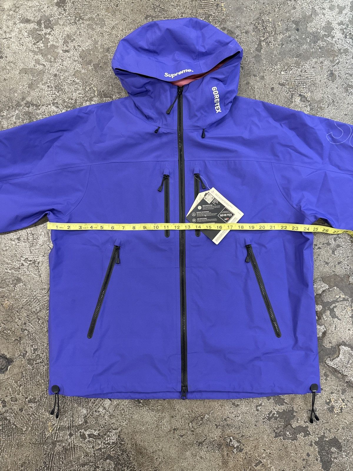 Supreme × The North Face Supreme Gore-Tex Taper Seam Shell Jacket Size US M / EU 48-50 / 2 - 9 Thumbnail