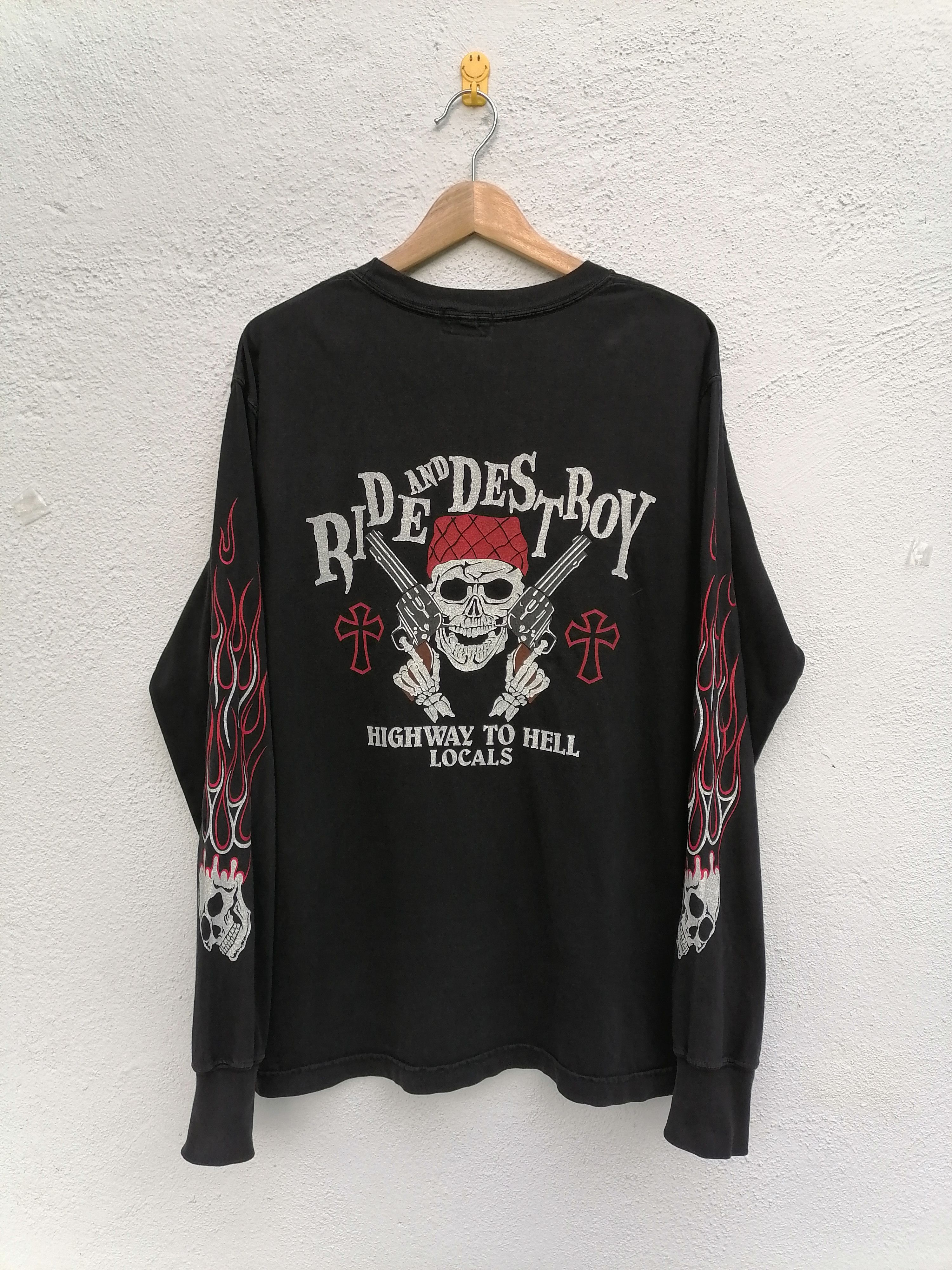 Indian Motorcycle × Toyo Enterprises Indian Motorcycle Ride And Destroy Flame Long Sleeve Tshirt Size US M / EU 48-50 / 2 - 1 Thumbnail