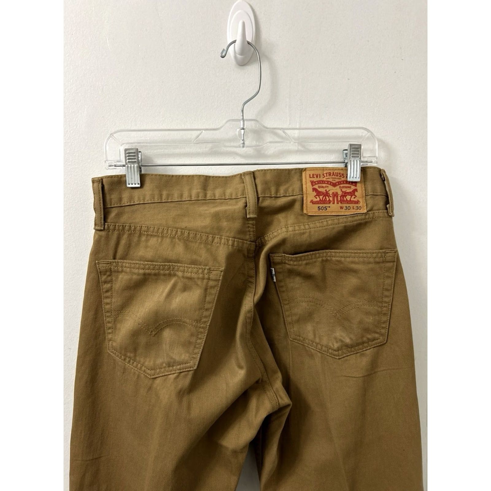 Vintage Levi Strauss 505 Pants Mens 30x30 Brown Regular Fit Khaki Trousers Cotton Corduroy Jeans Shirt? Size US 30 / EU 46 - 6 Thumbnail