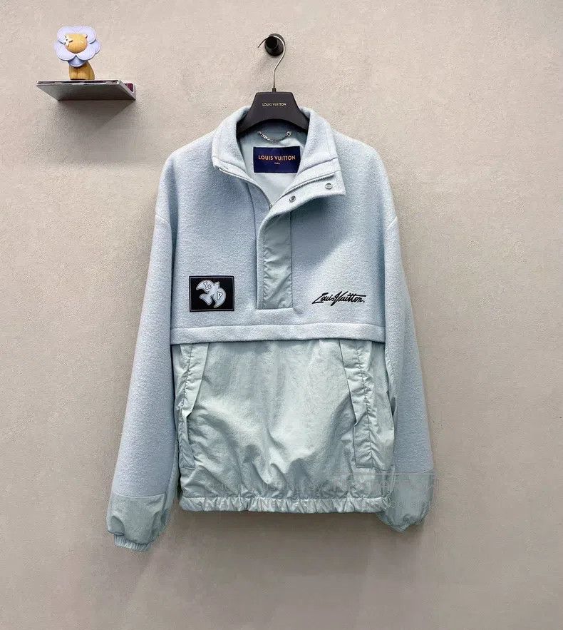 Louis Vuitton Louis Vuitton Blue paneled pullover sweatshirt Size US M / EU 48-50 / 2 - 1 Thumbnail