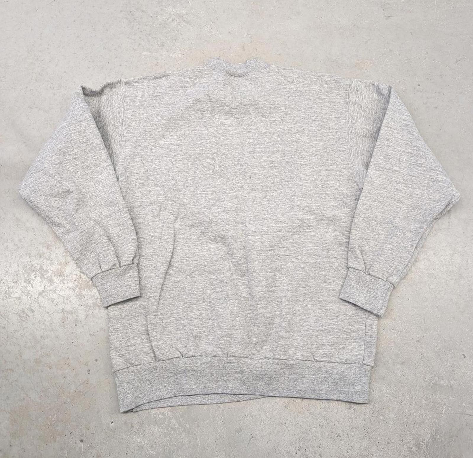 Vintage Vintage 90s University of Waterloo Canada Crew Neck Sweater Size US M / EU 48-50 / 2 - 4 Thumbnail