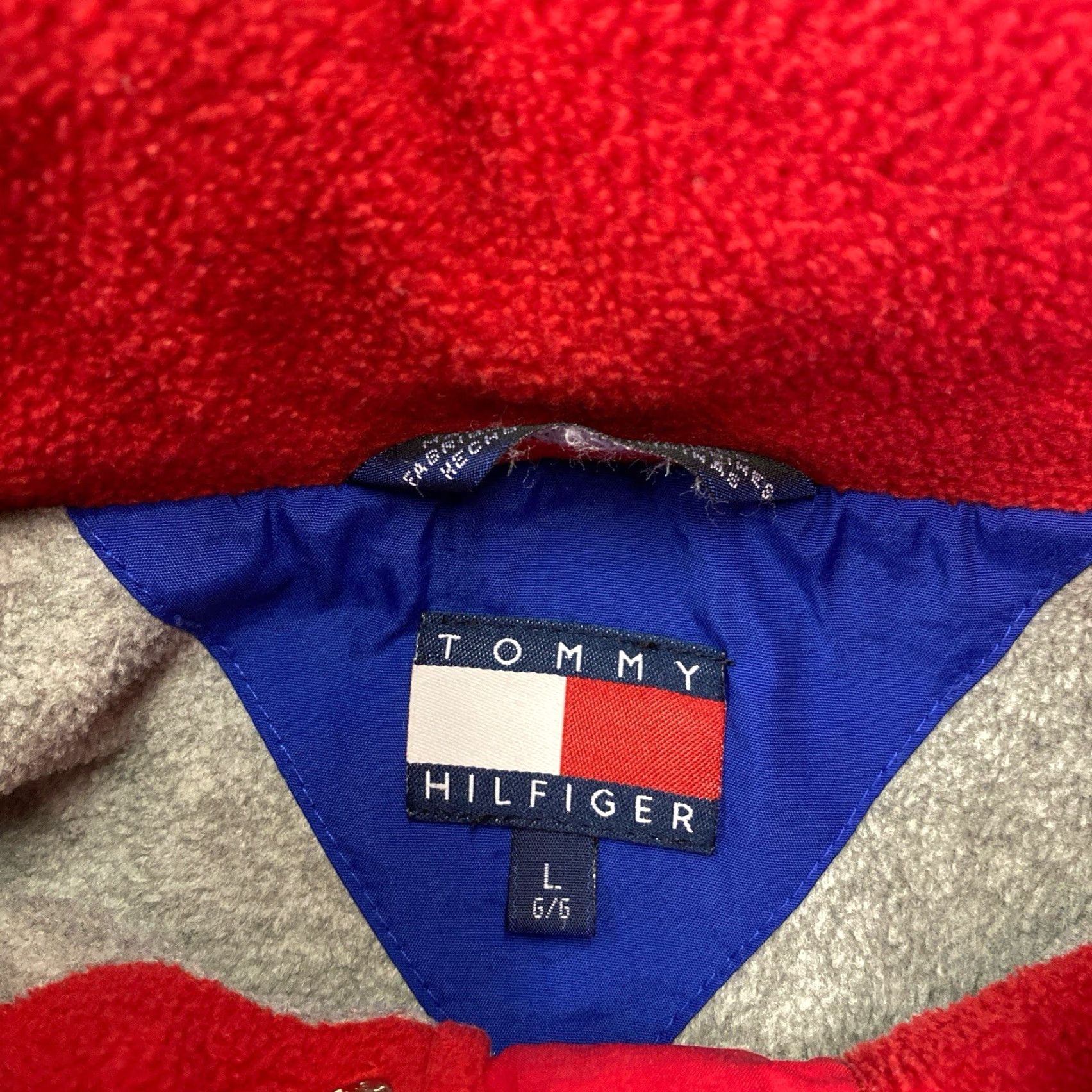 Tommy Hilfiger VINTAGE Tommy Hilfiger Navy Nylon Rain Jacket Windbreaker Sz L Size US L / EU 52-54 / 3 - 2 Thumbnail