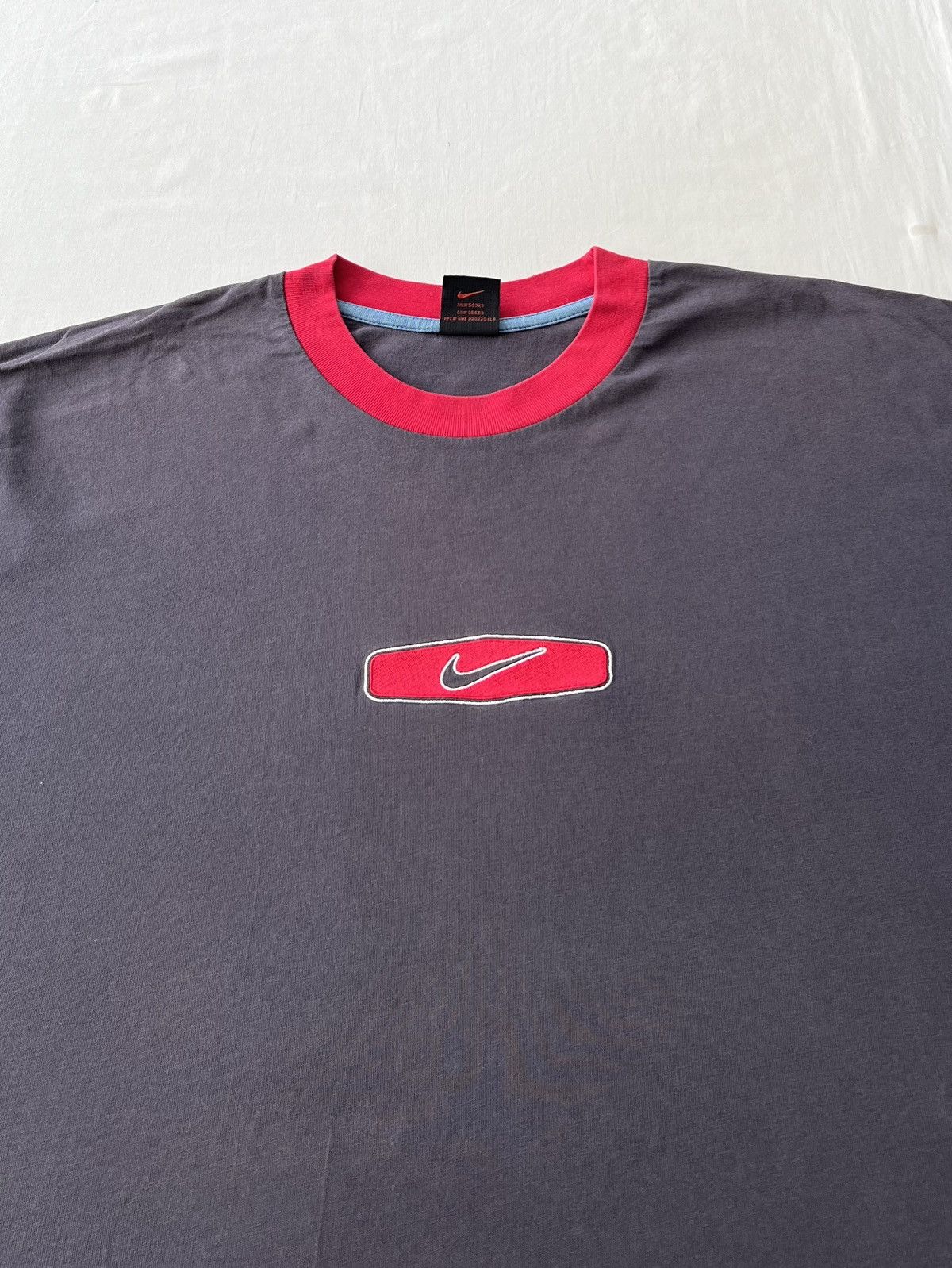 Nike Vintage 90s Nike Embroidered Logo T-shirt Size US XL / EU 56 / 4 - 3 Thumbnail