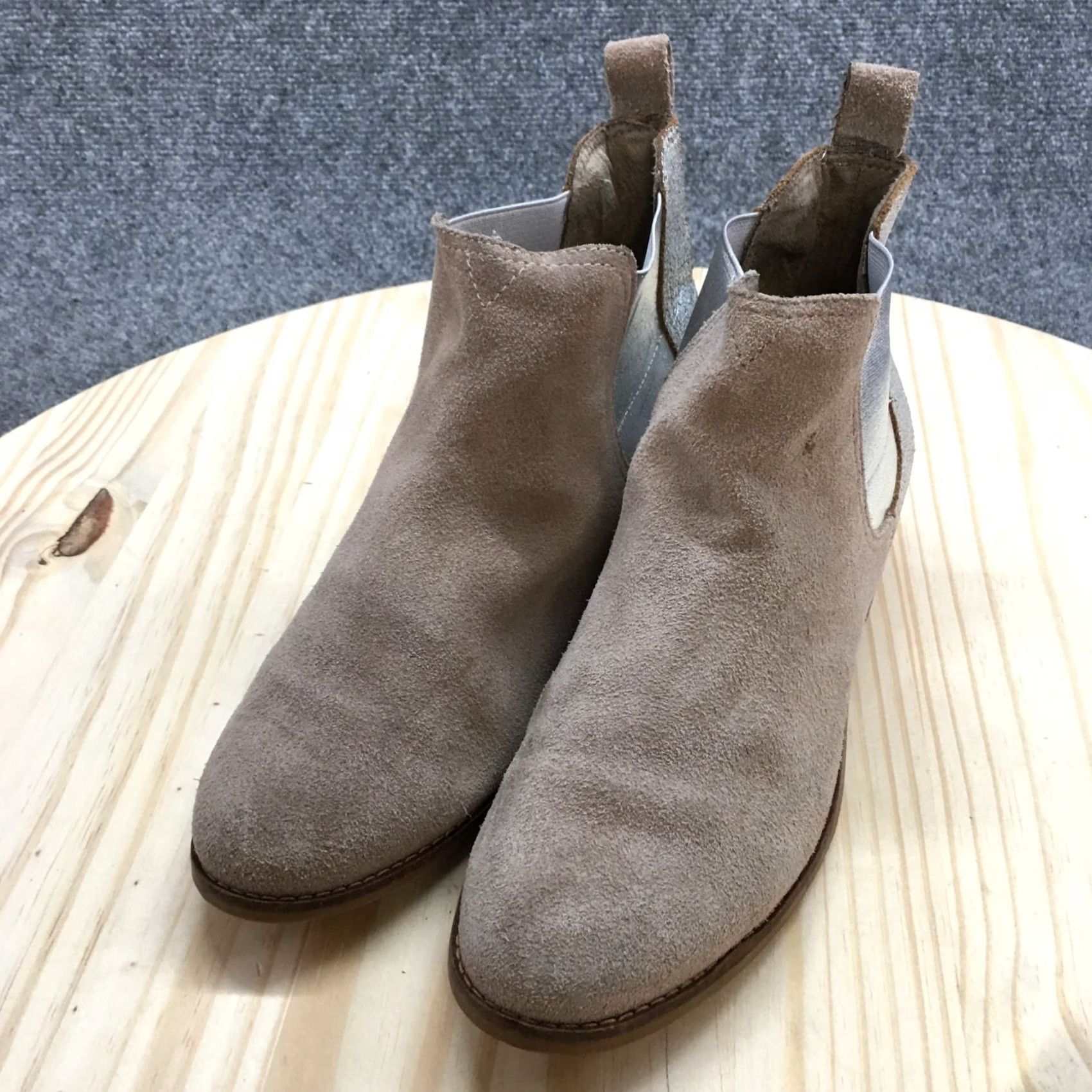 Toms TOMS Boots Womens 8 Ella Ankle Chelsea Casual Gray Leather Pull On Size US 8 / IT 38 - 5 Thumbnail
