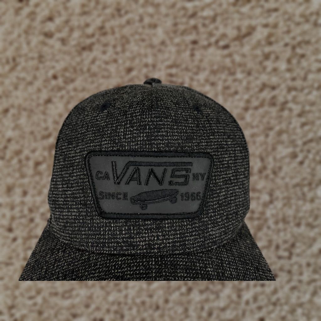 Vans VANS Hat Cap Snap Back Adult One Size Gray 90s Classic Sports Skateboard Casual Travel Men Beanie? Size ONE SIZE - 1 Thumbnail