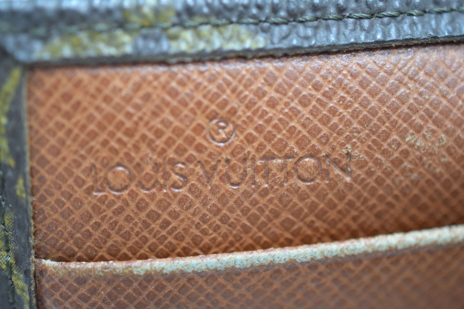 Louis Vuitton Louis Vuitton Porte Monnaie Bier Cult Monogram Wallet M61660 Size ONE SIZE - 16 Thumbnail