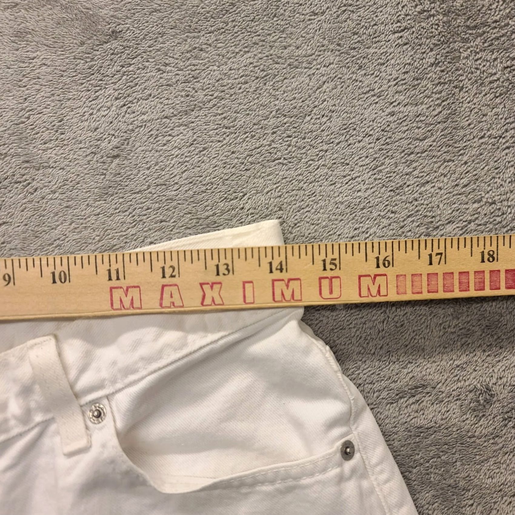 Levi's VINTAGE Levi's 550 Shorts Womens 10 Mom High Rise Relaxed Fit White 90s Size 32" / US 10 / IT 46 - 6 Thumbnail