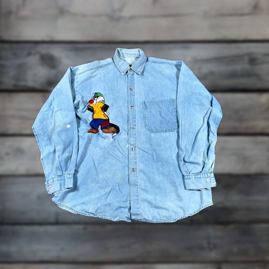 Vintage VINTAGE Looney Tunes Sylvester Denim Shirt Men Large Blue Embroidered Cartoon Retro Casual Size US L / EU 52-54 / 3 - 1 Thumbnail