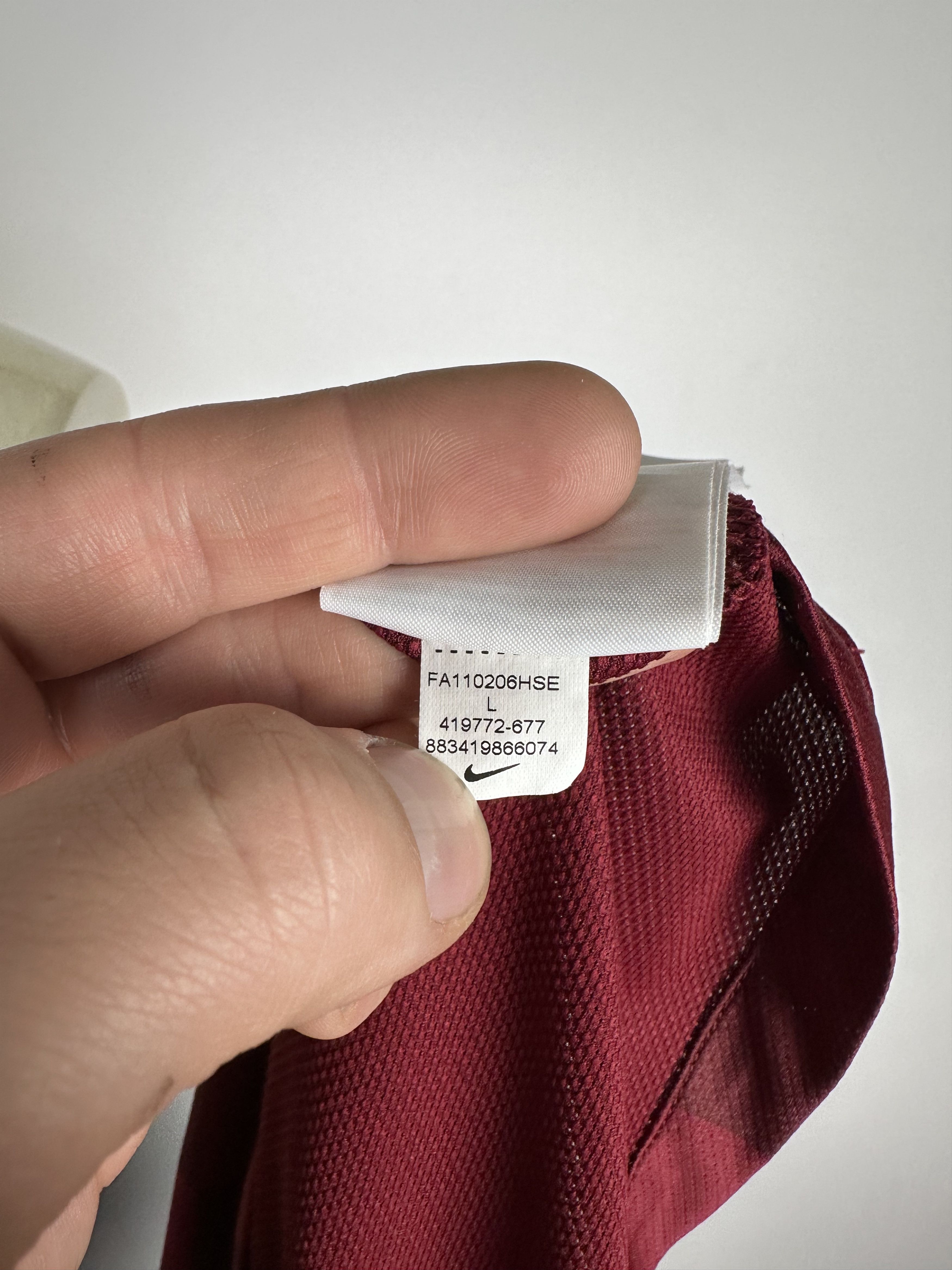 Nike ASTON VILLA 2011 2012 Football Shirt Soccer Jersey Nike L Size US L / EU 52-54 / 3 - 11 Thumbnail