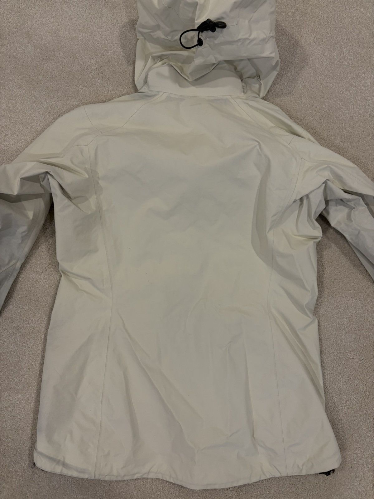Arc'teryx ARC’TERYX Beta SL White Size US S / EU 44-46 / 1 - 19 Thumbnail