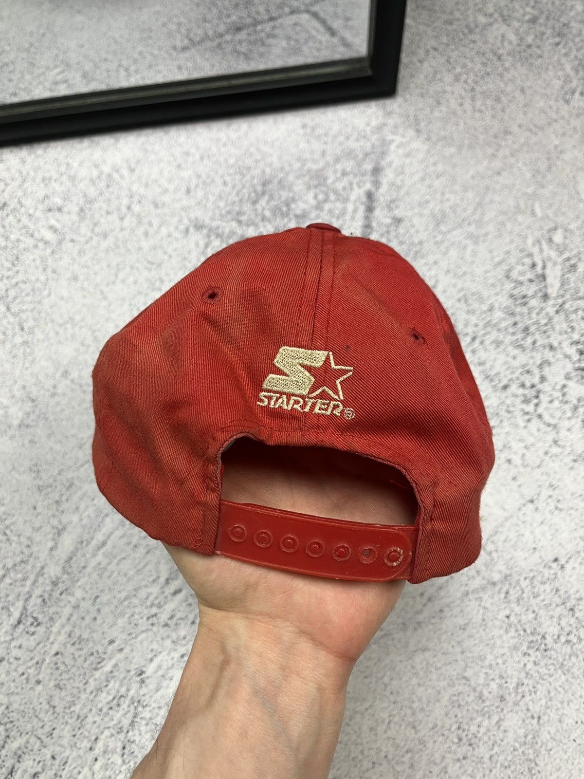 NBA × Starter × Vintage Vintage 90’s Chicago Bulls Script Logo NBA Starter Cap Rare Size ONE SIZE - 4 Thumbnail