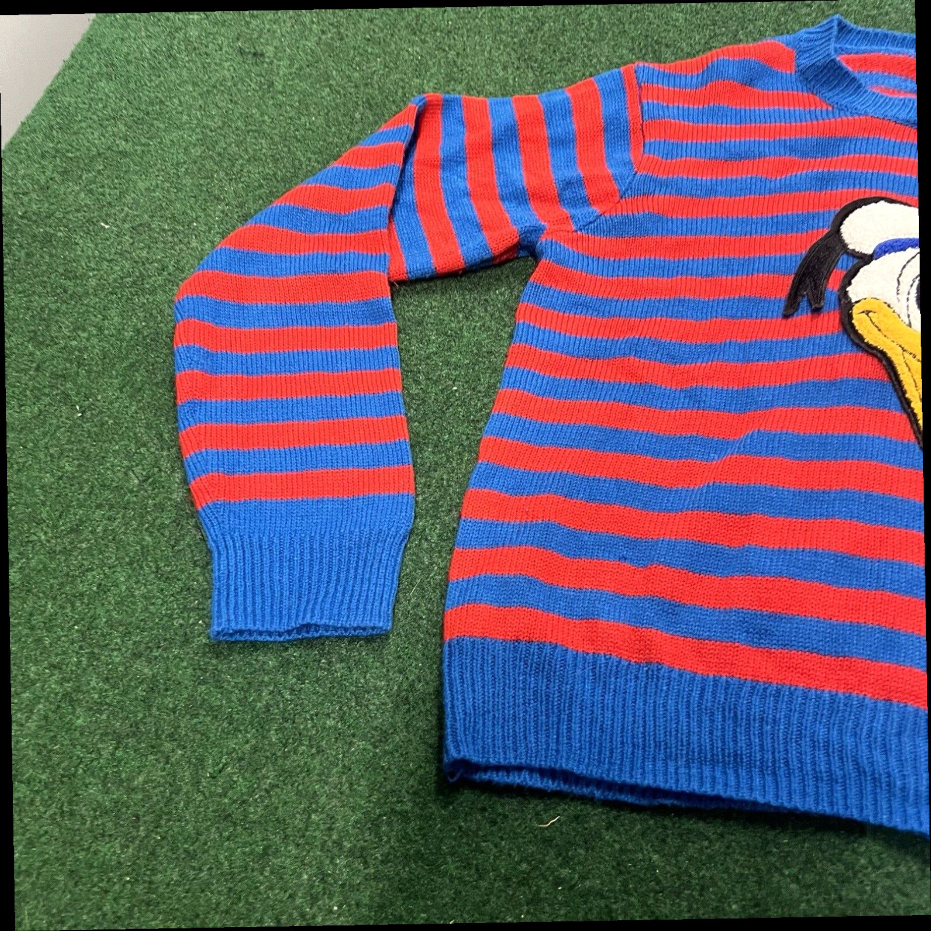 Disney Disney X Forever 21 Donald Duck Red Blue Striped Knit Sweater Men's Sz L Size US L / EU 52-54 / 3 - 2 Thumbnail