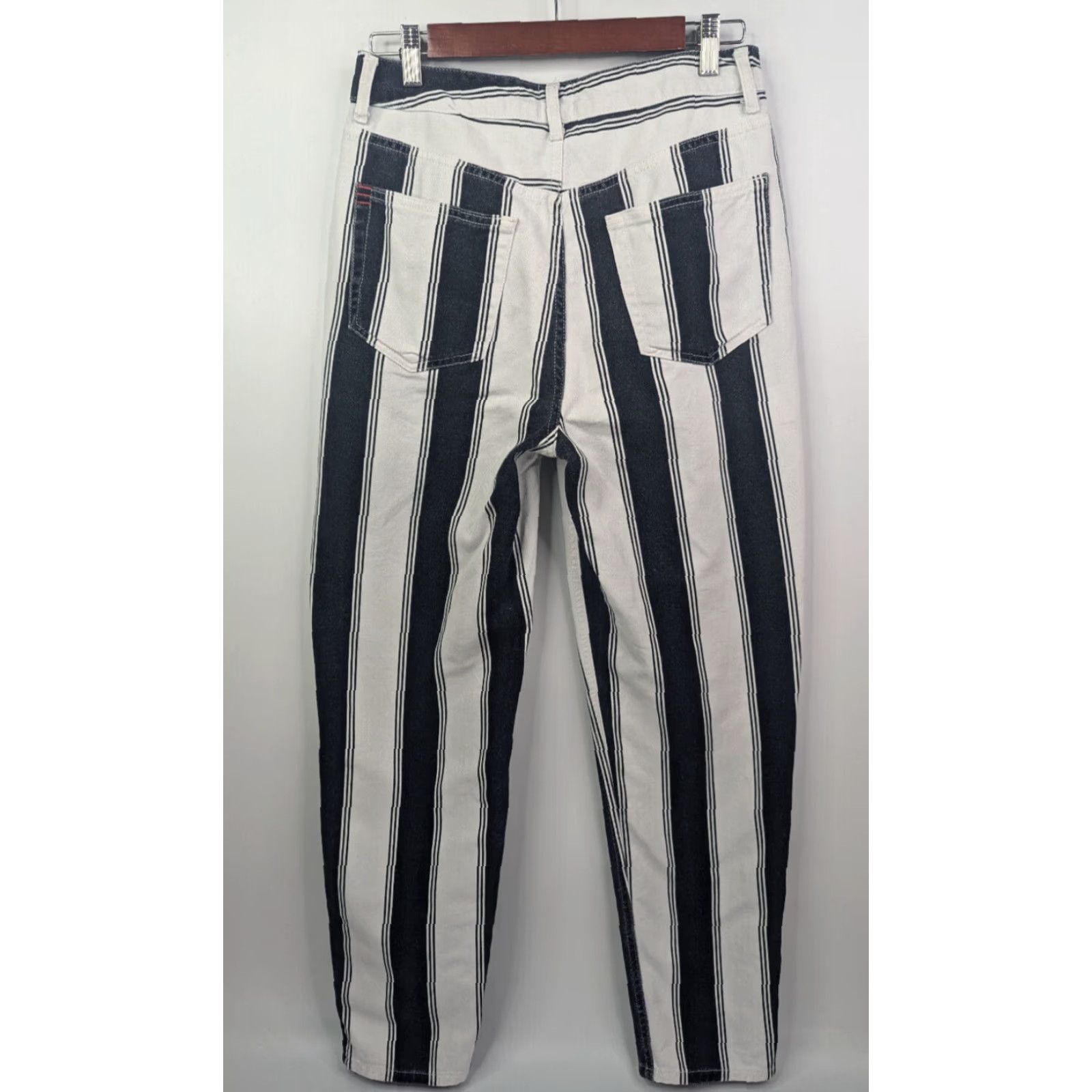 Bdg BDG Women’s Jeans 28W White Black Stripes Cotton High Rise Tapered Leg Pocket Denim Vintage: No Mens Women Size 28" / US 6 / IT 42 - 4 Thumbnail