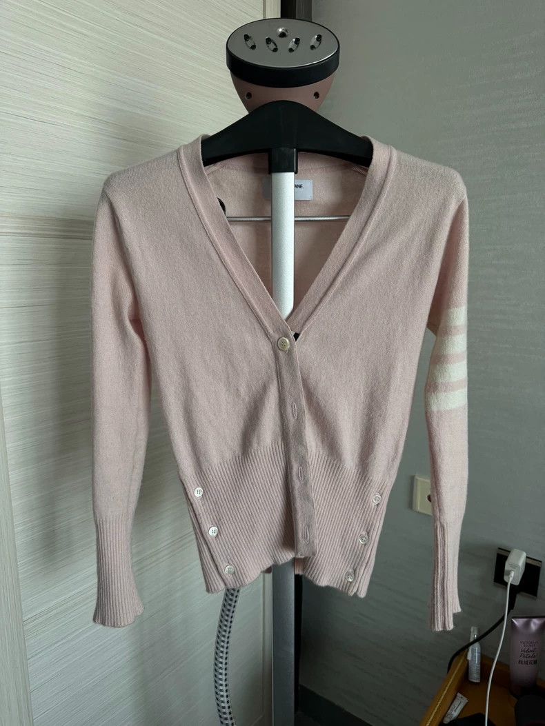 Thom Browne Thom Browne Cashmere cardigan Size US XS / EU 42 / 0 - 1 Thumbnail