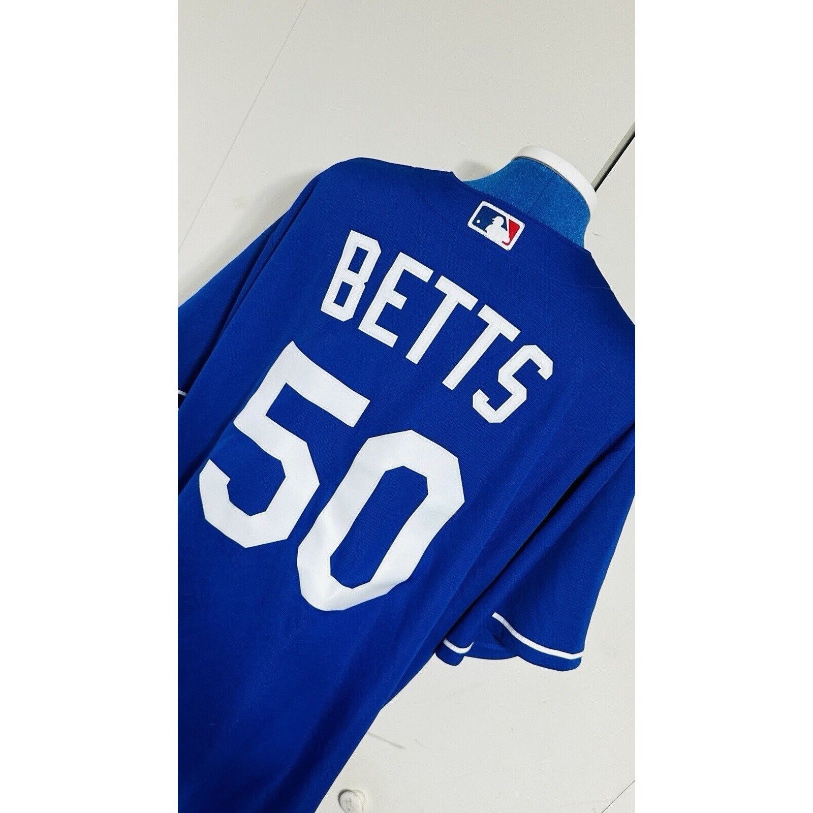 MLB Mookie Betts Los Angeles Dodgers Blue Mens Large Jersey Size US L / EU 52-54 / 3 - 1 Thumbnail