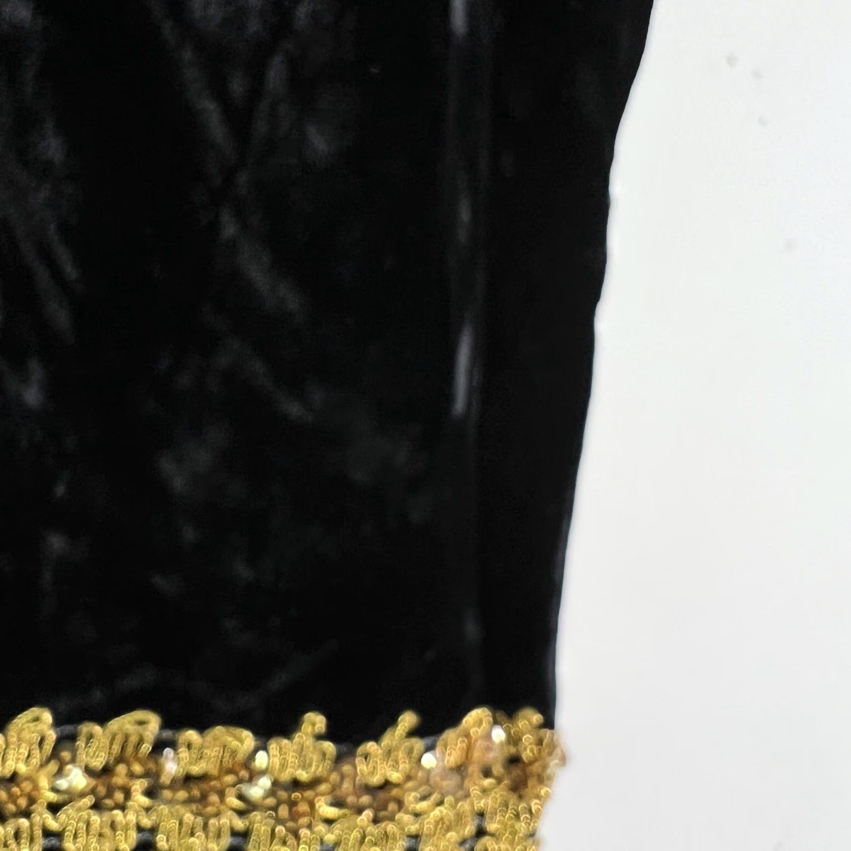 Velvet VINTAGE Groovy Black 70's SZ 9 Jumpsuit Thick Polyester Velvet Metallic Black Gold Surporo Clubwear Jumper Adult Regular Black 1970s Disco Mens Size 24" / US 00 / IT 34 - 7 Thumbnail