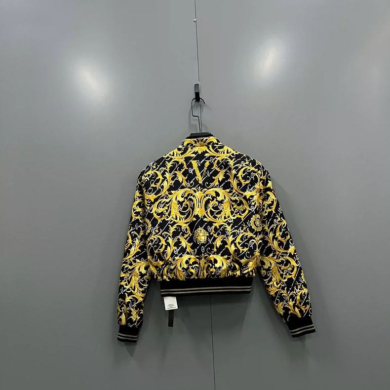 Versace Versace The rhinestone pattern is printed all over the jac Size US S / EU 44-46 / 1 - 4 Thumbnail