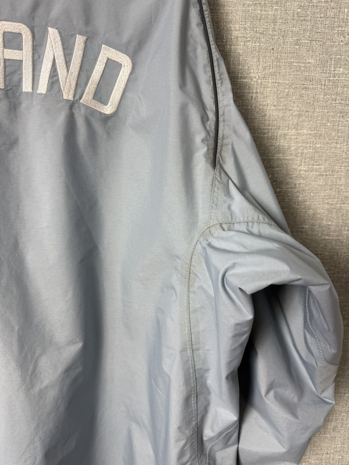Nike Vintage Nike England Rugby O2 Windbreaker Pullover Jacket Size US L / EU 52-54 / 3 - 21 Thumbnail